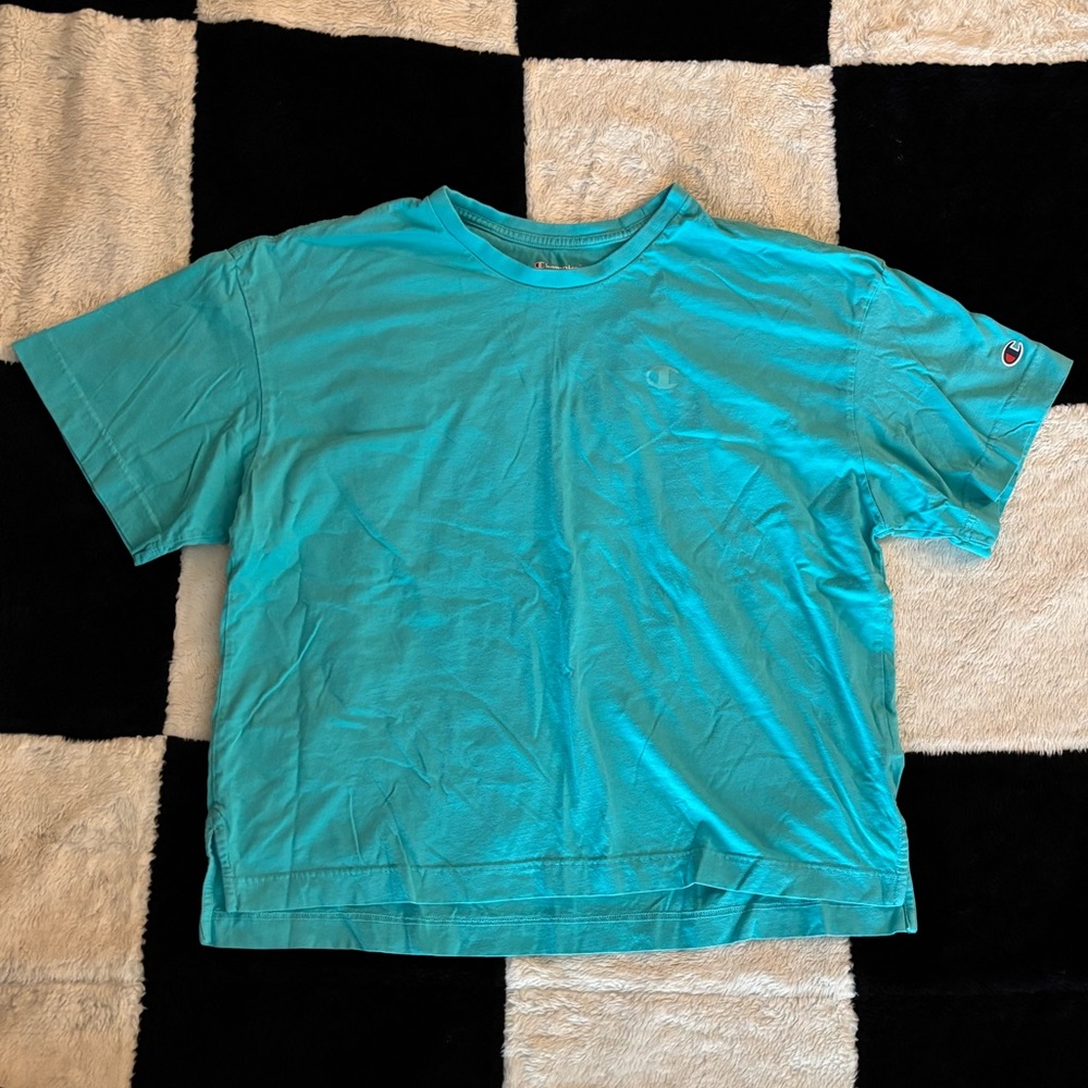 Women’s champion Turquoise cropped tee